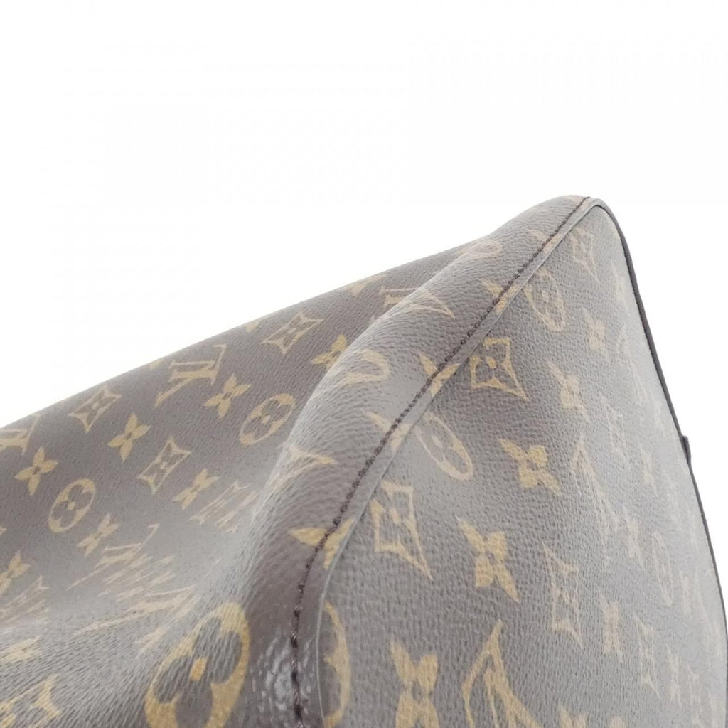 Louis Vuitton Monogram Neo Noe MM Shoulder Bag — view 4