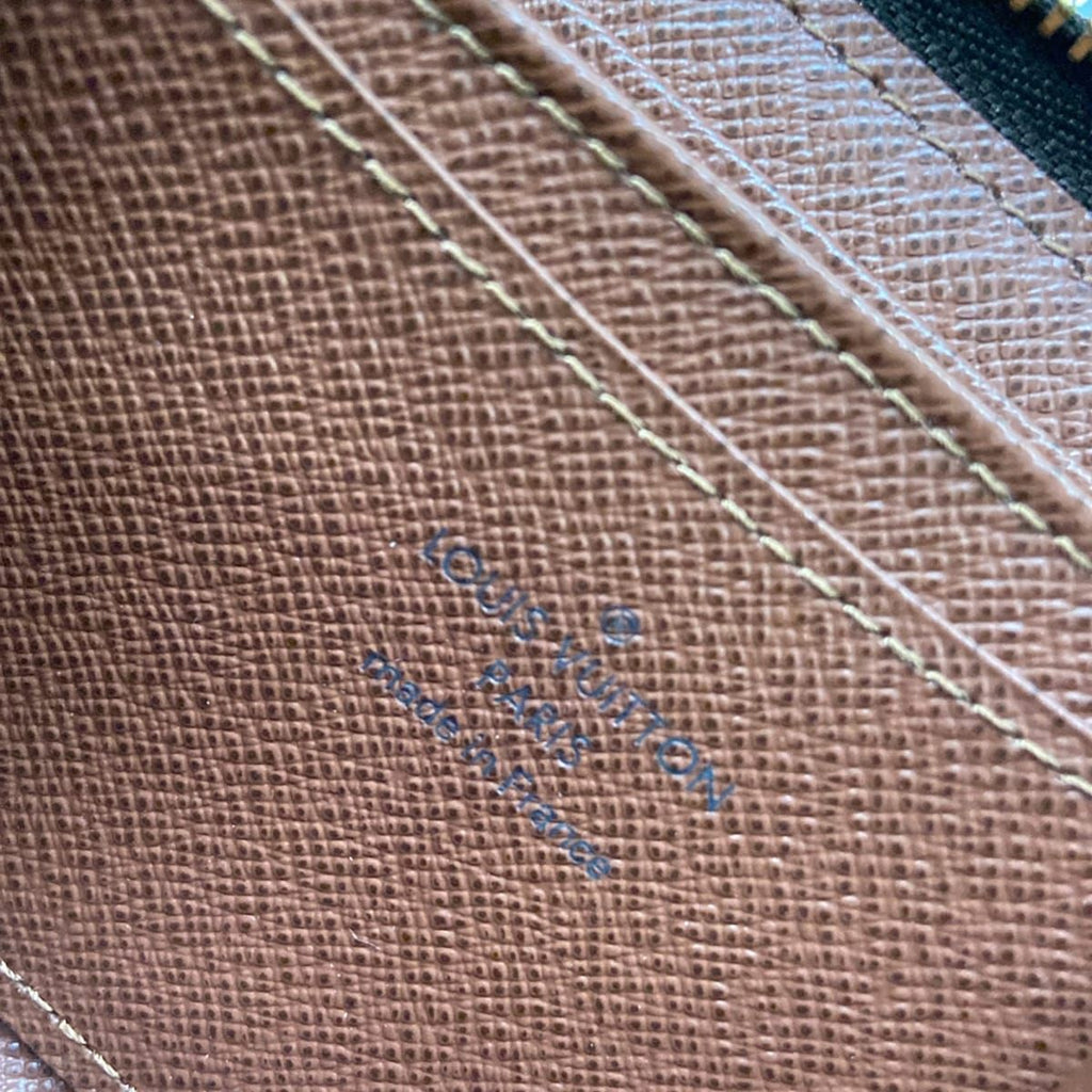 Louis Vuitton Coin Purse Monogram Zippy — view 4