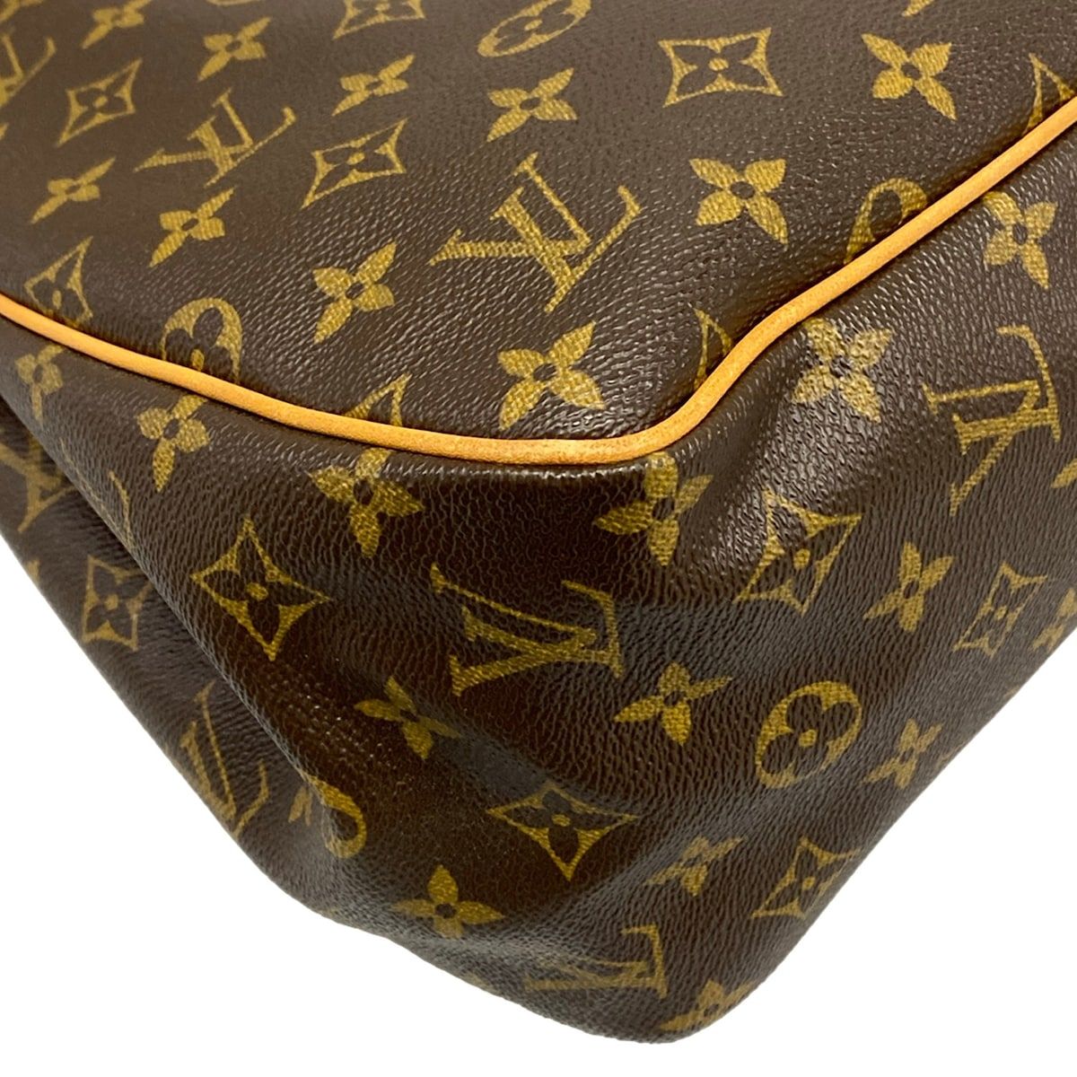 Louis Vuitton Shoulder Bag Monogram Batignolles Vertical — view 6