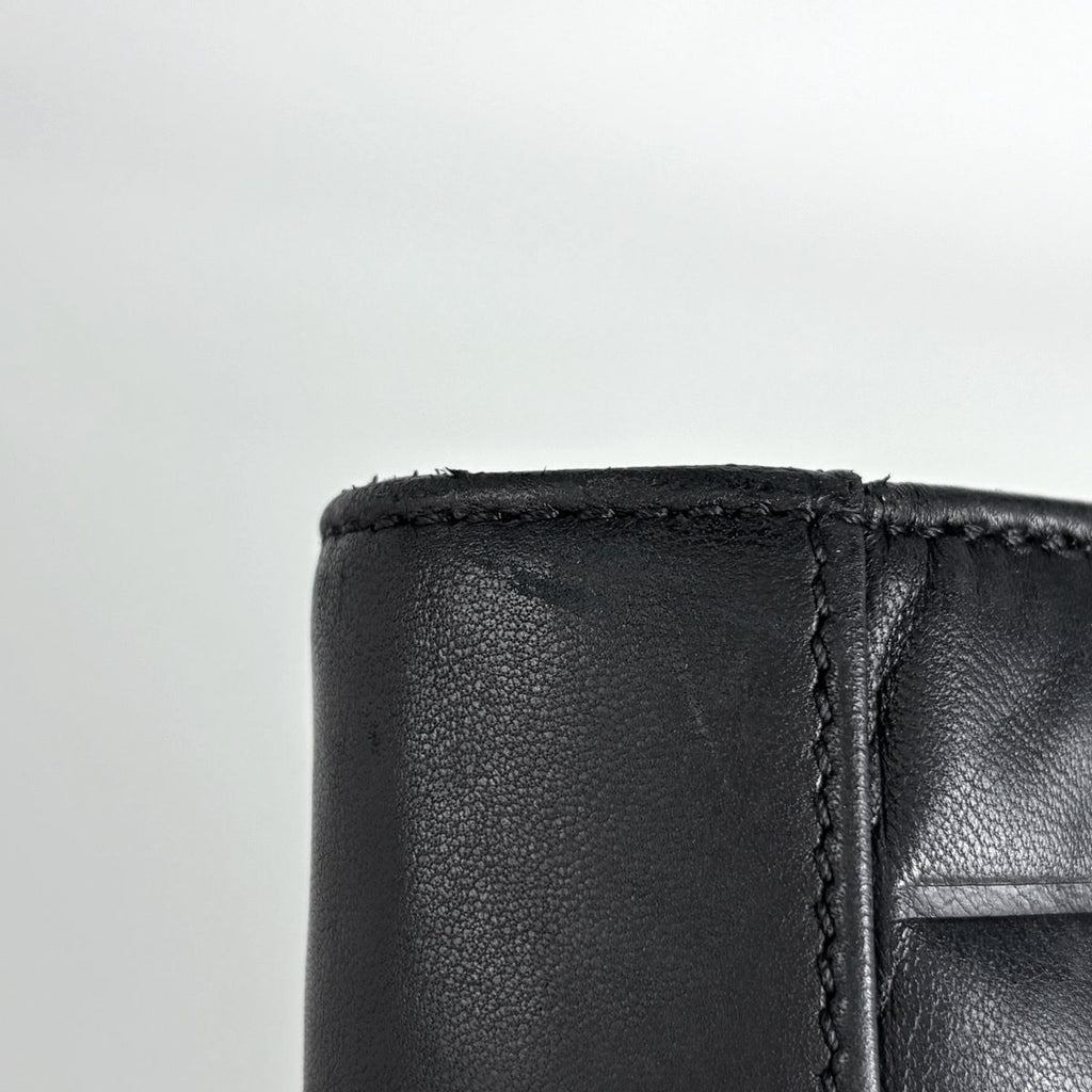 Chanel Tote Bag CC Logo Choco Bar Leather Black — view 5