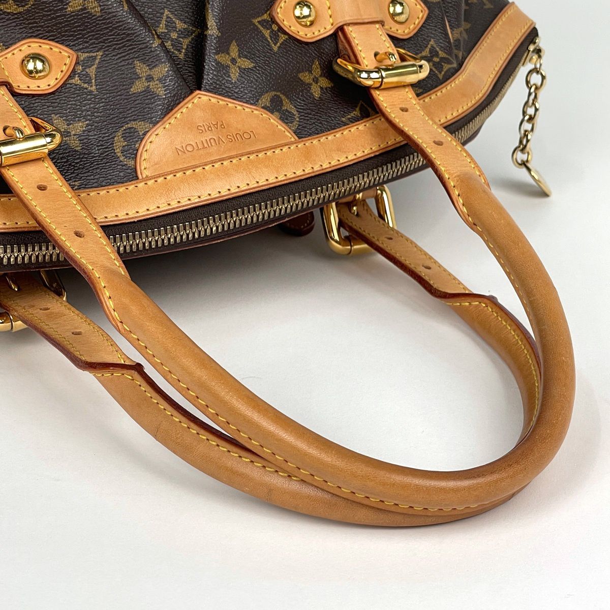 Louis Vuitton Tivoli GM Handbag Monogram Brown — view 7