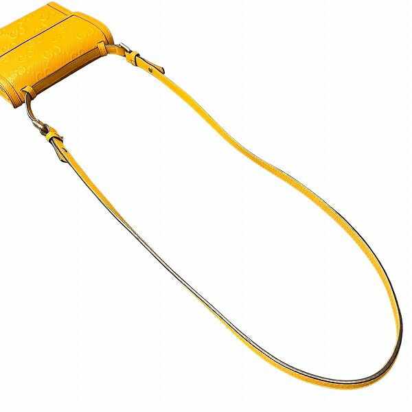 Gucci GG Embossed Shoulder Bag Leather — view 5