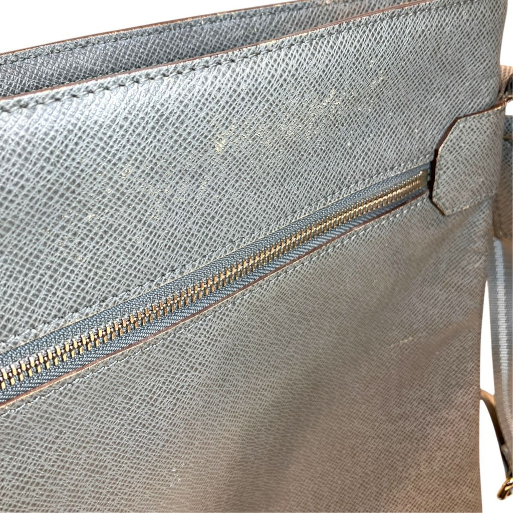 Louis Vuitton Sasha Taiga Shoulder Bag Leather — view 6