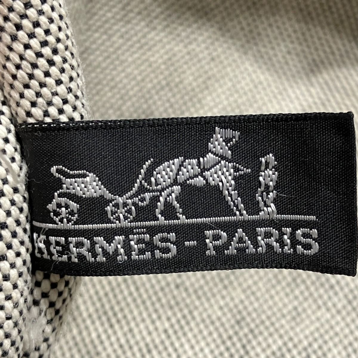 Hermes Fourre Tout MM Handbag Canvas — view 4
