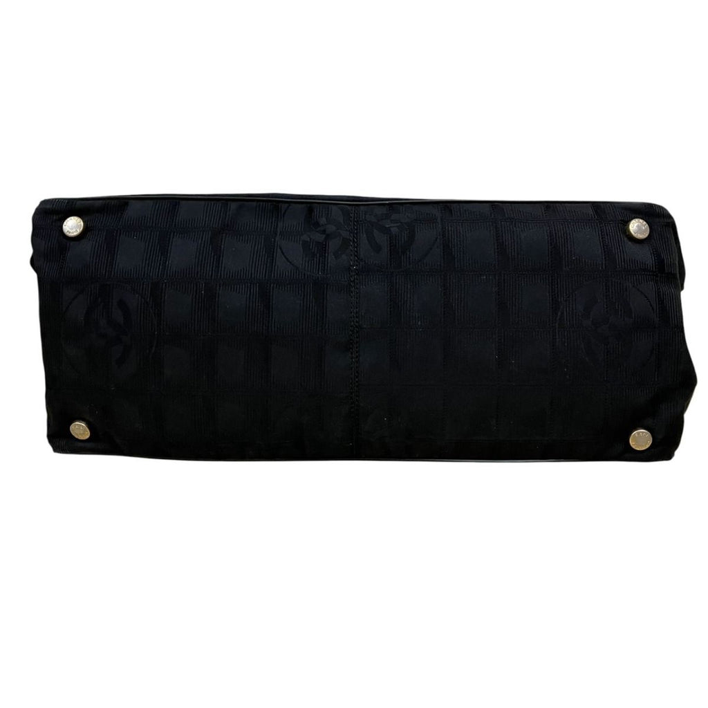 Chanel Tote Bag MM New Travel Line Canvas Leather — view 3