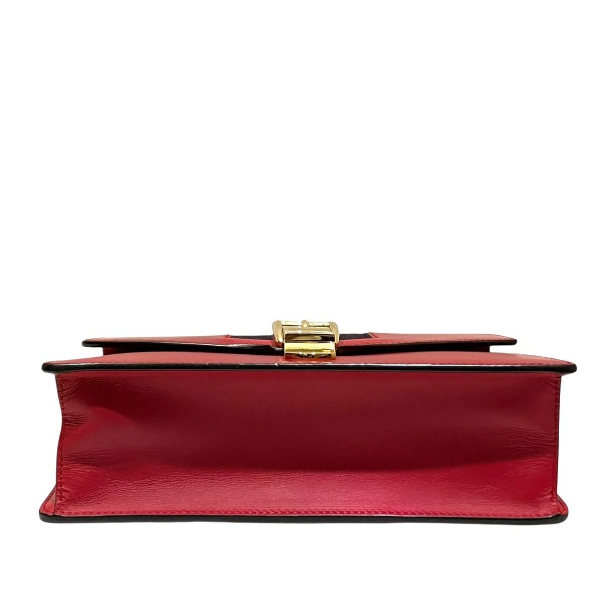 Gucci Sylvie Small Sherry Line Shoulder Bag Leather — view 3