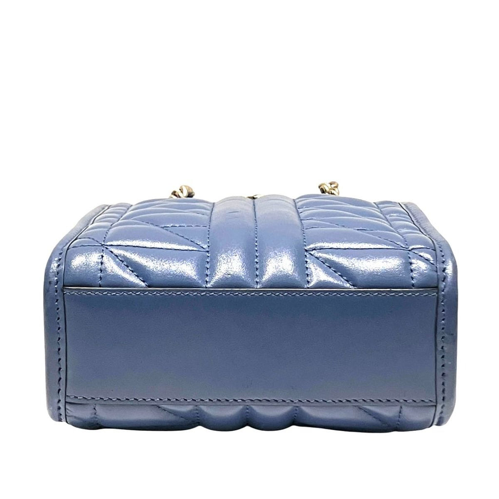 Gucci Quilted Mini GG Marmont Shoulder Bag Leather — view 3
