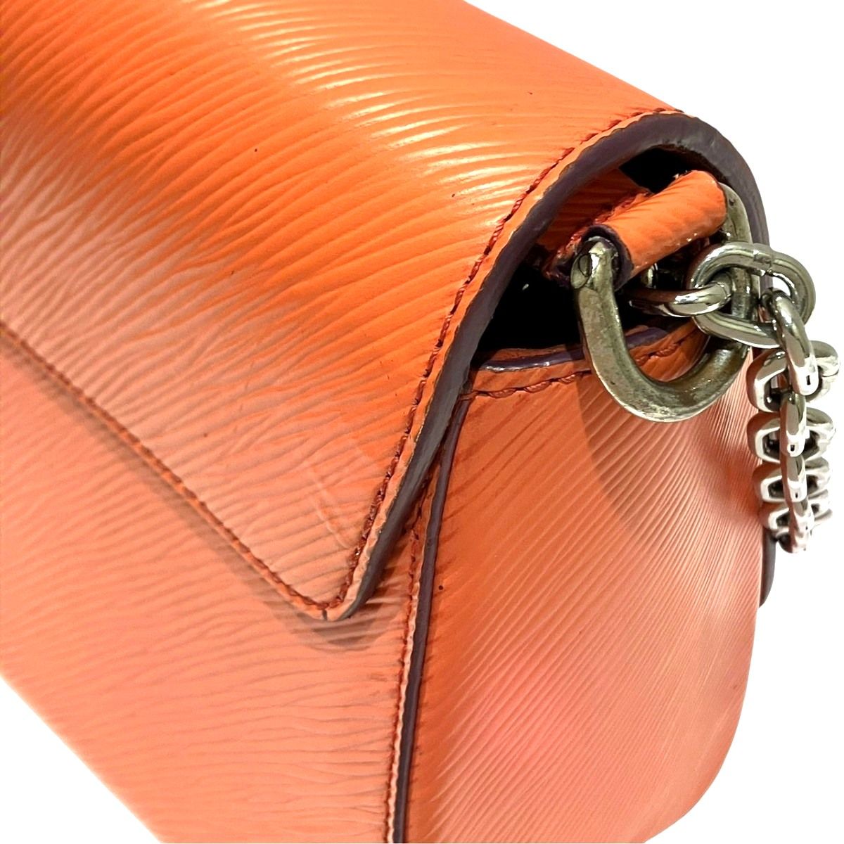 Louis Vuitton Twist MM Epi Shoulder Bag Leather — view 7