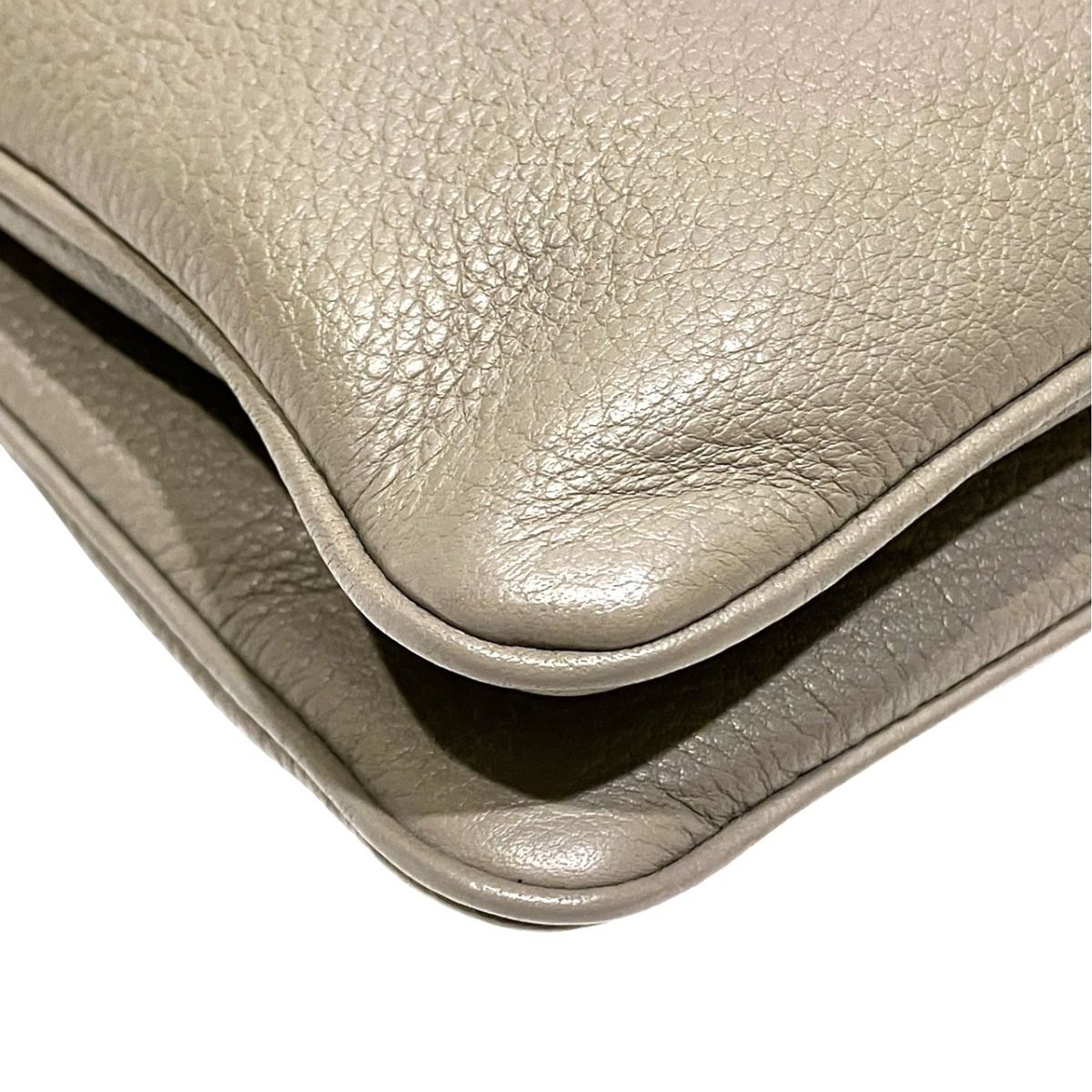 Prada Shoulder Bag Vitello Daino — view 7