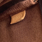 Louis Vuitton Pochette Accessoires Handbag Monogram Canvas — view 7