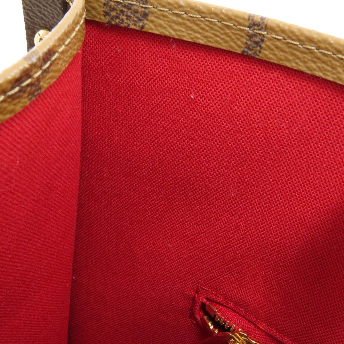 Louis Vuitton On The Go MM Tote Bag Giant Monogram — view 8