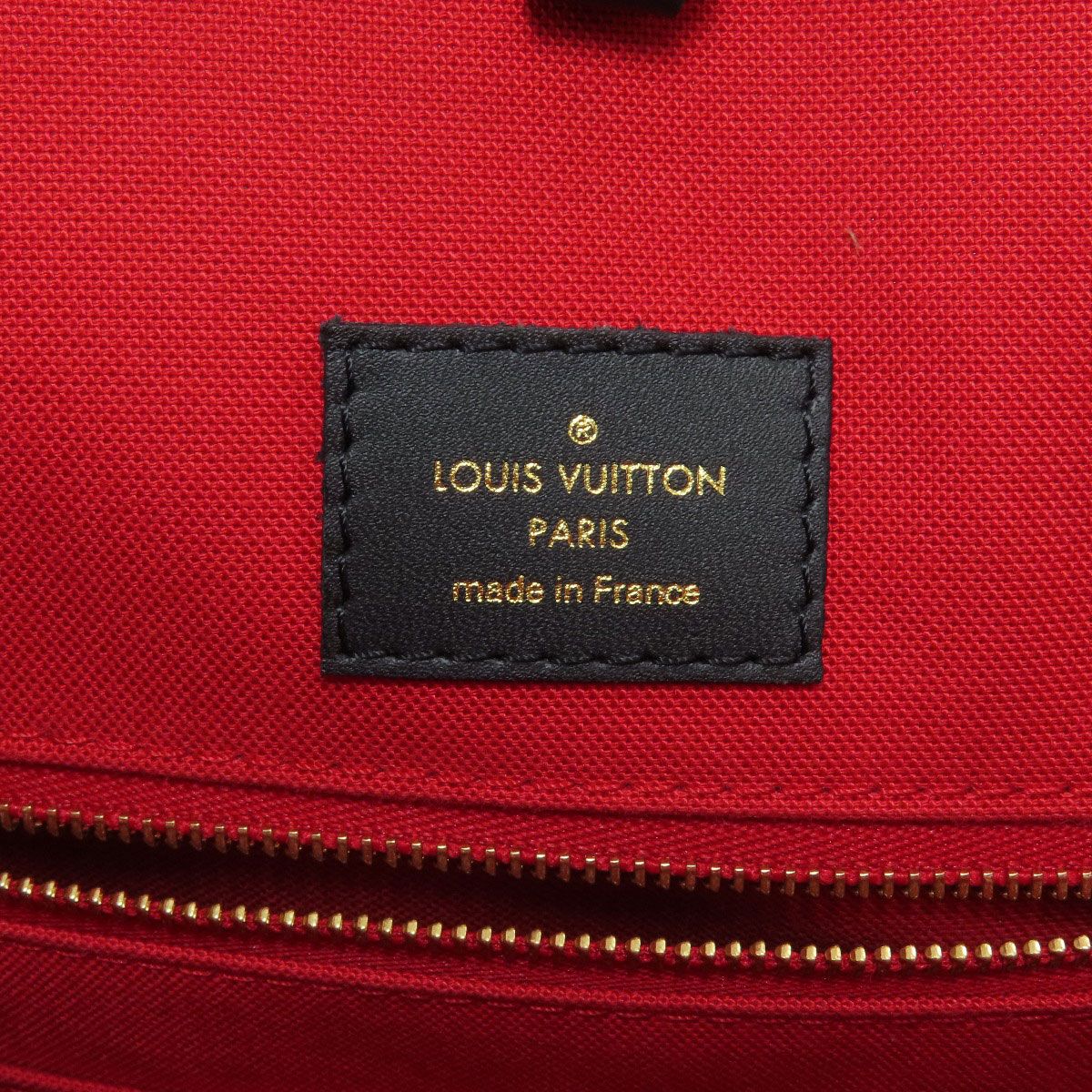 Louis Vuitton On The Go MM Tote Bag Giant Monogram — view 6