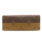 Louis Vuitton On The Go MM Tote Bag Giant Monogram — view 4