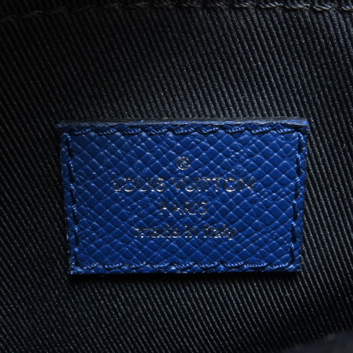 Louis Vuitton Outdoor Messenger PM Shoulder Bag Taigarama — view 6
