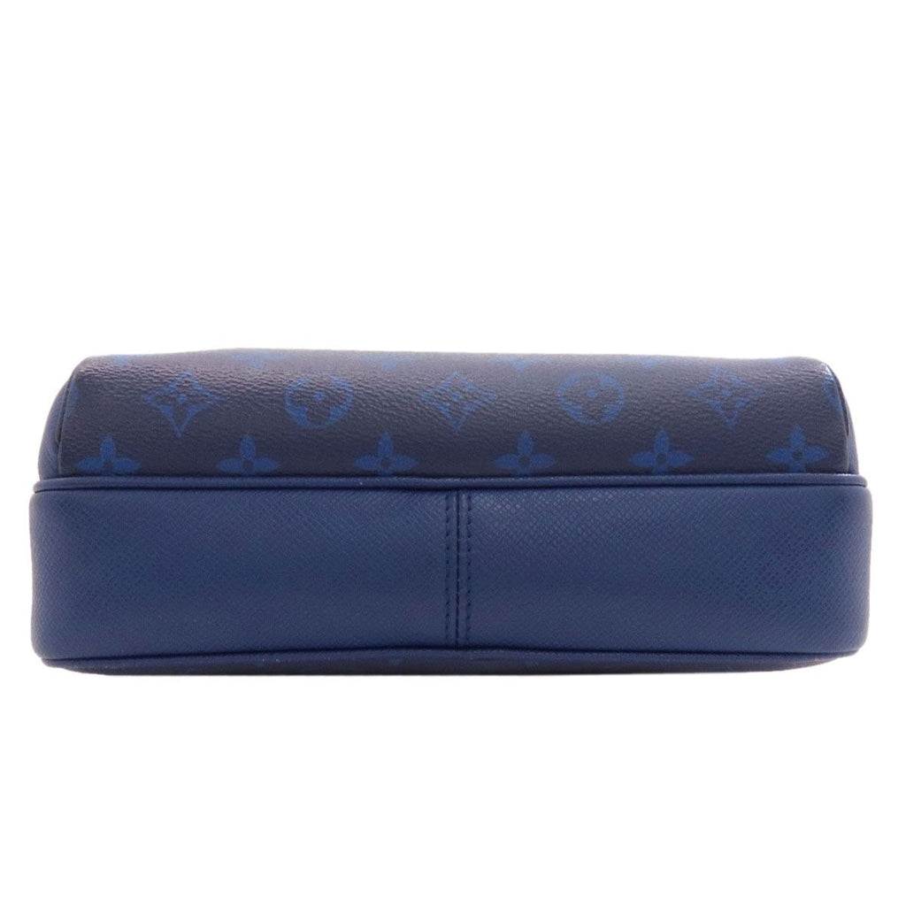 Louis Vuitton Outdoor Messenger PM Shoulder Bag Taigarama — view 4