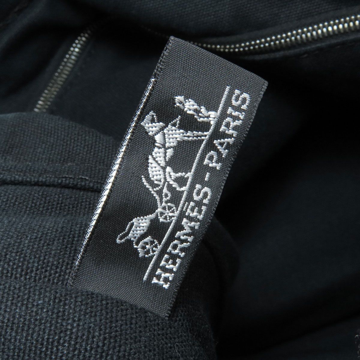 Hermes Sac Fourre Tout MM Handbag Canvas — view 6