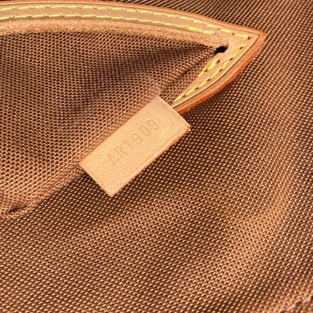 Louis Vuitton Alma Handbag Monogram Canvas — view 7
