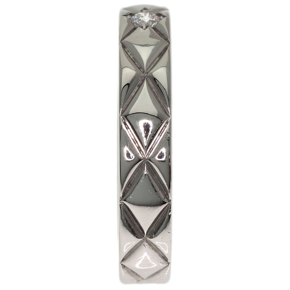Chanel Quilted Diamond 48 Ring — view 3
