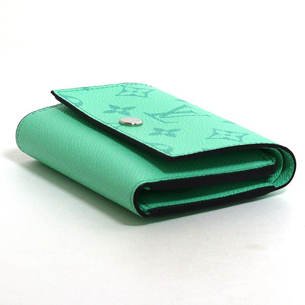 Louis Vuitton Victor Wallet Trifold Taigarama Mint Green — view 6