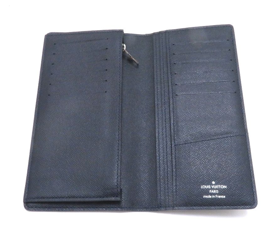 Louis Vuitton Portefeuille Brazza Taiga Boreal Wallet — view 4