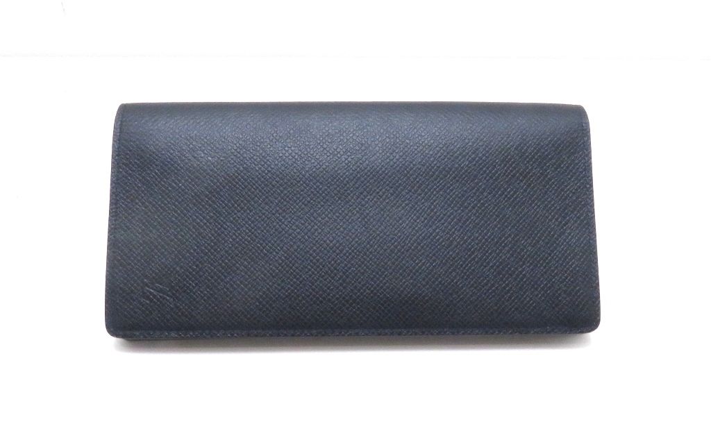 Louis Vuitton Portefeuille Brazza Taiga Boreal Wallet — view 3