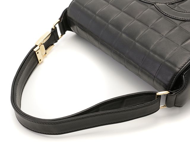 Chanel Choco Bar Lambskin Black Gold — view 4