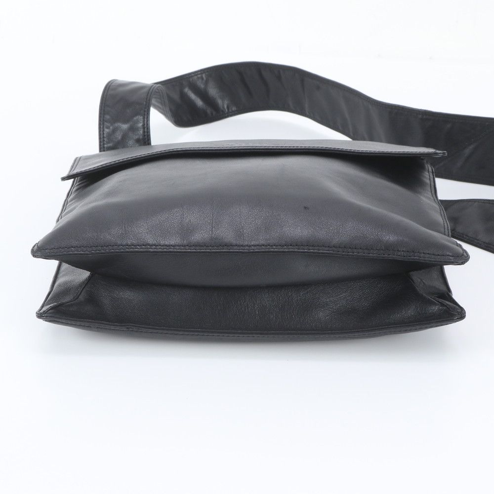 Chanel Nagoya Leather Shoulder Bag — view 6