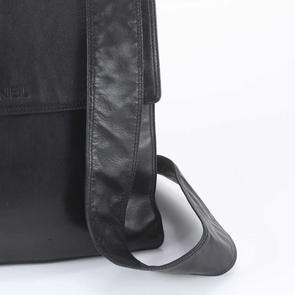 Chanel Nagoya Leather Shoulder Bag — view 2