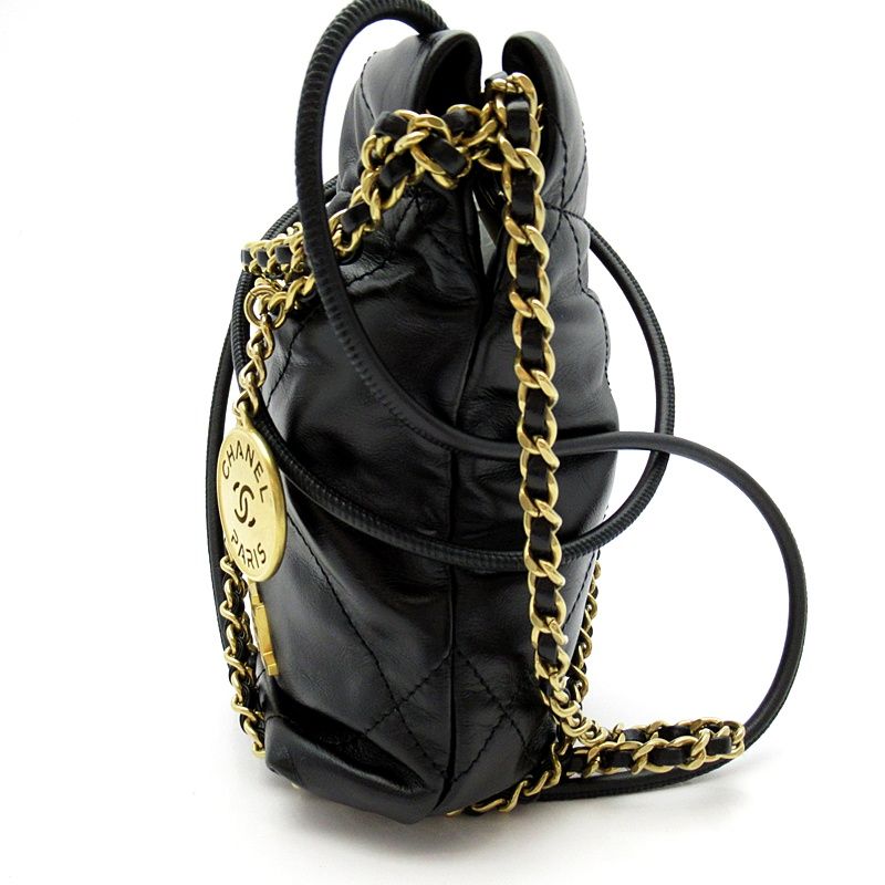 Chanel 22 Mini Handbag Shiny Calfskin Bra — view 4