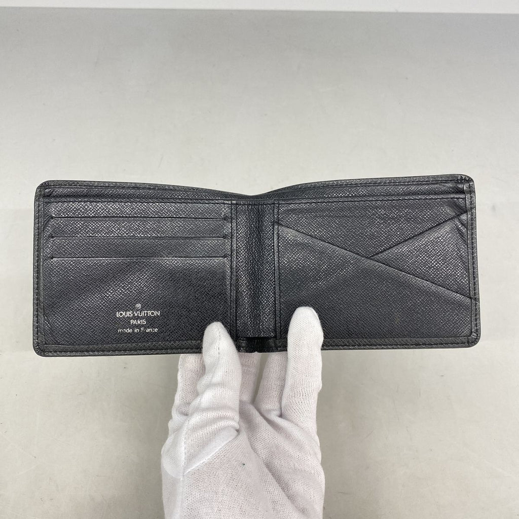Louis Vuitton Billfold Taiga Portefeuille Multiple Ardoise Wallet — view 3