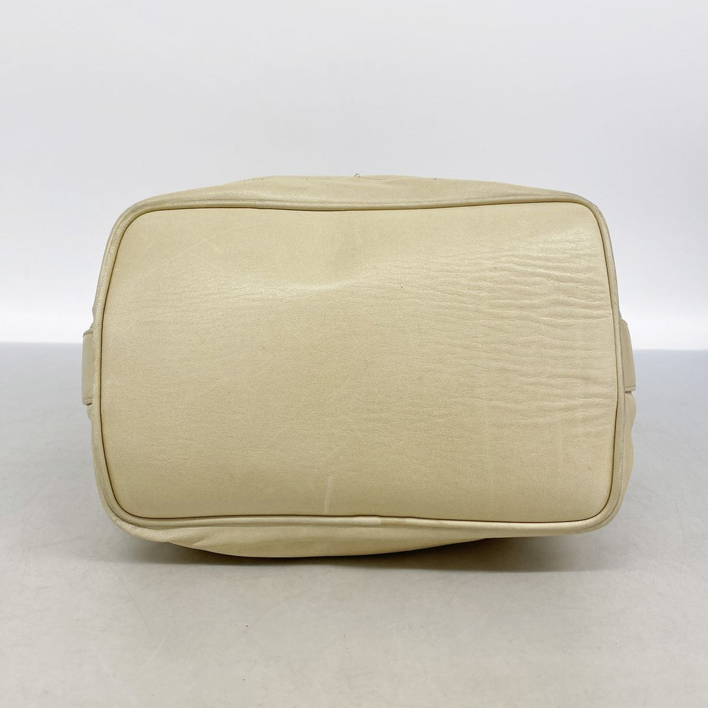 Chanel Shoulder Bag Leather Beige Gold — view 3