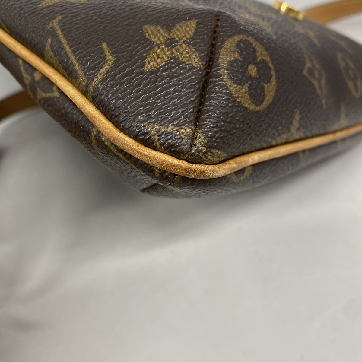 Louis Vuitton Shoulder Bag Monogram Musette Salsa Long Strap Brown — view 6