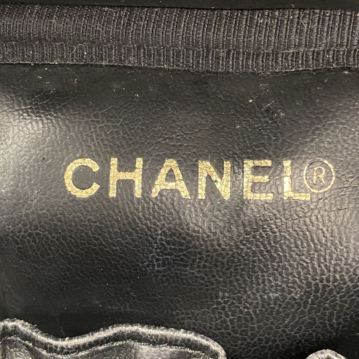 Chanel Vanity Bag Caviar Leather Black Gold — view 5