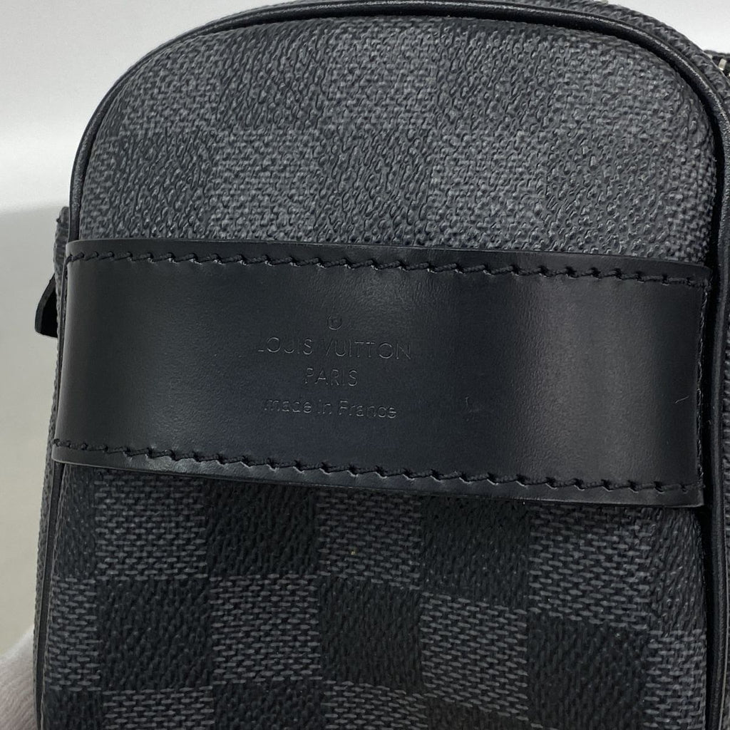 Louis Vuitton Clutch Damier Graphite Toilet Pouch Black Gray — view 8