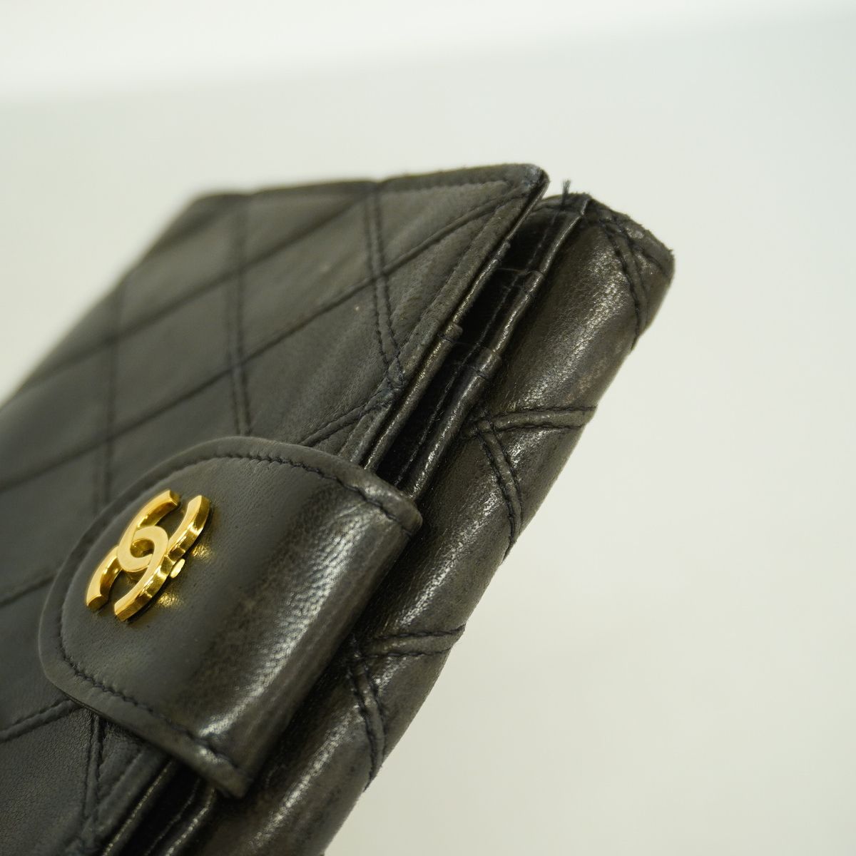 Chanel Wallet Bicolor Lambskin Black Gold — view 6