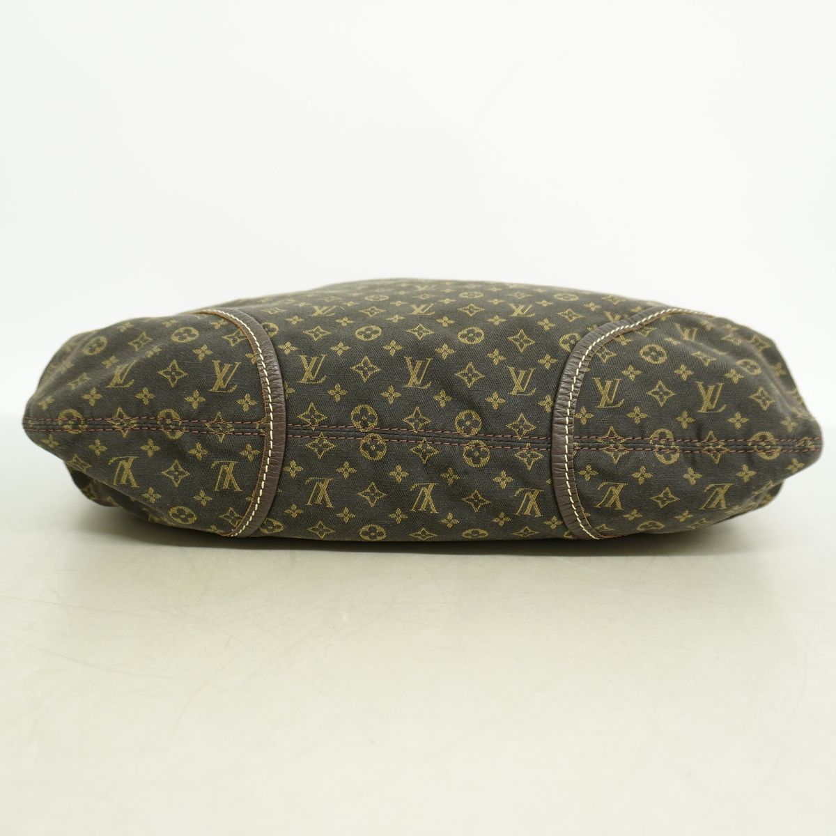 Louis Vuitton Shoulder Bag Monogram Mini Lin Manon MM Ebene — view 3