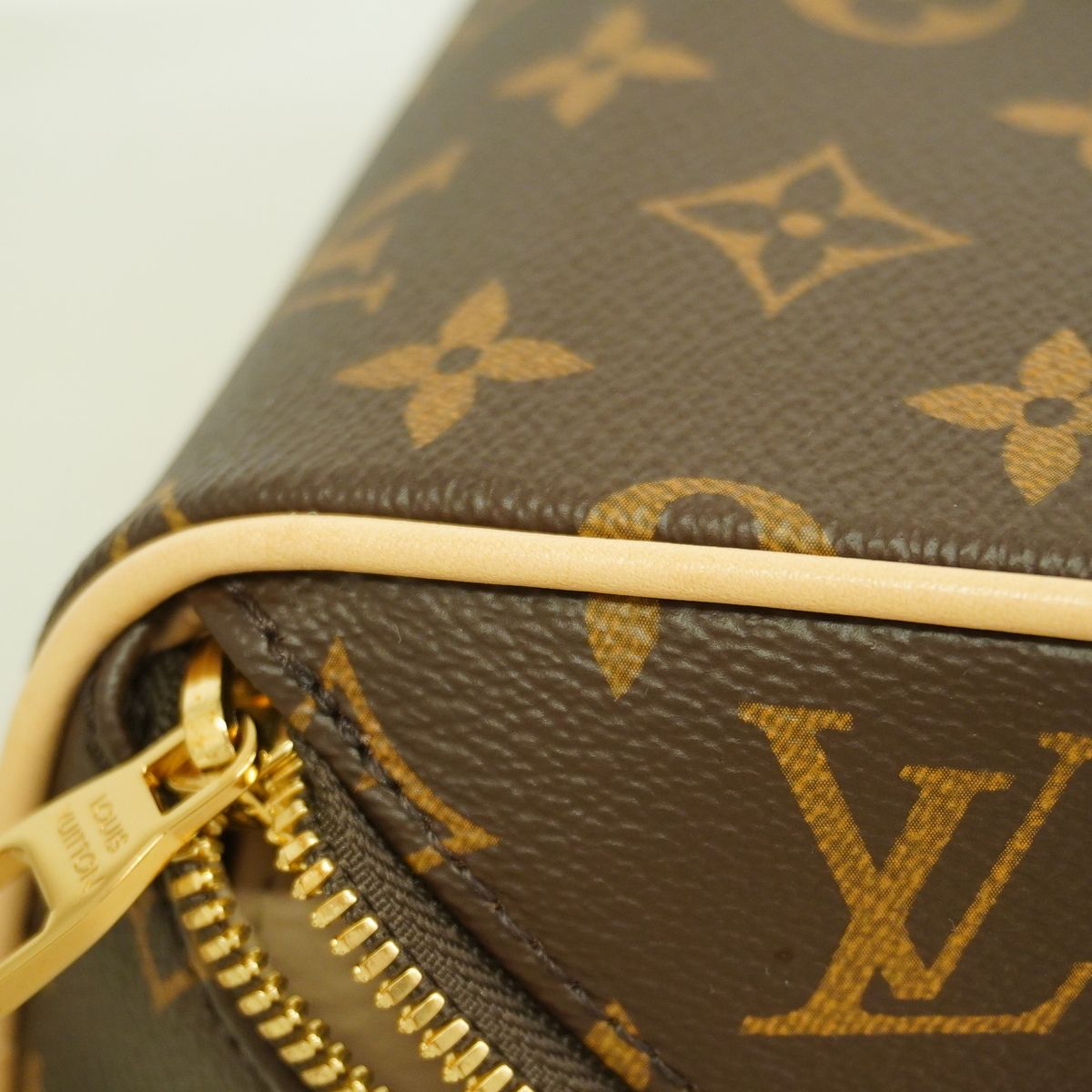 Louis Vuitton Clutch Monogram Toiletry Brown — view 7
