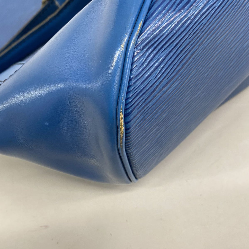 Louis Vuitton Shoulder Bag Epi Randonnee GM Toledo Blue — view 7