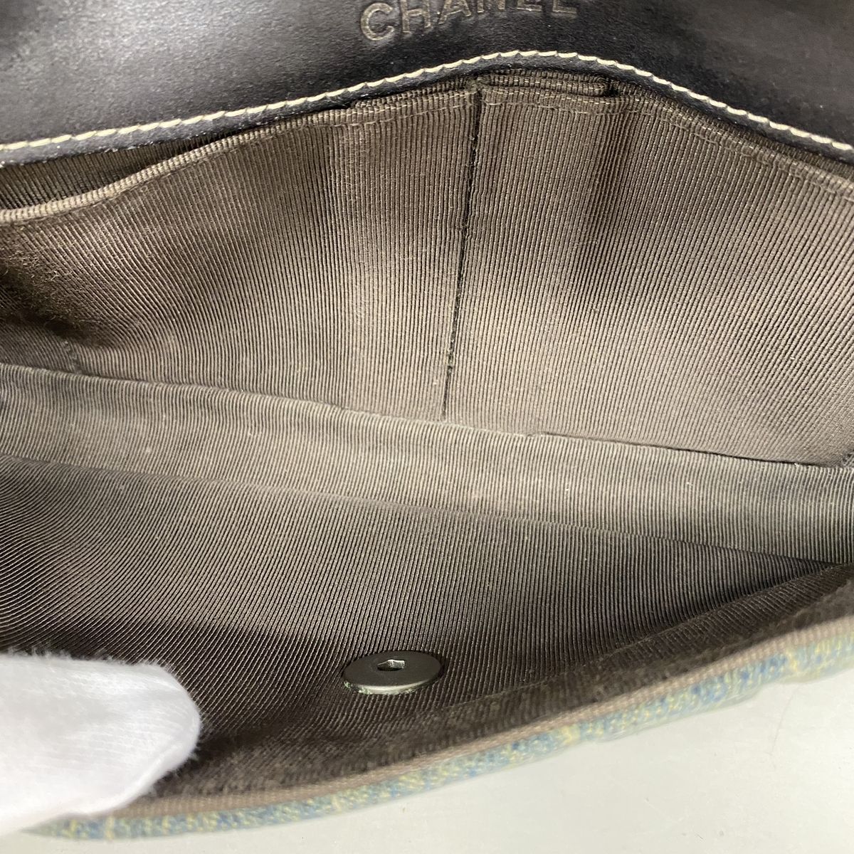 Chanel Shoulder Bag Choco Bar Denim Blue Silver — view 4