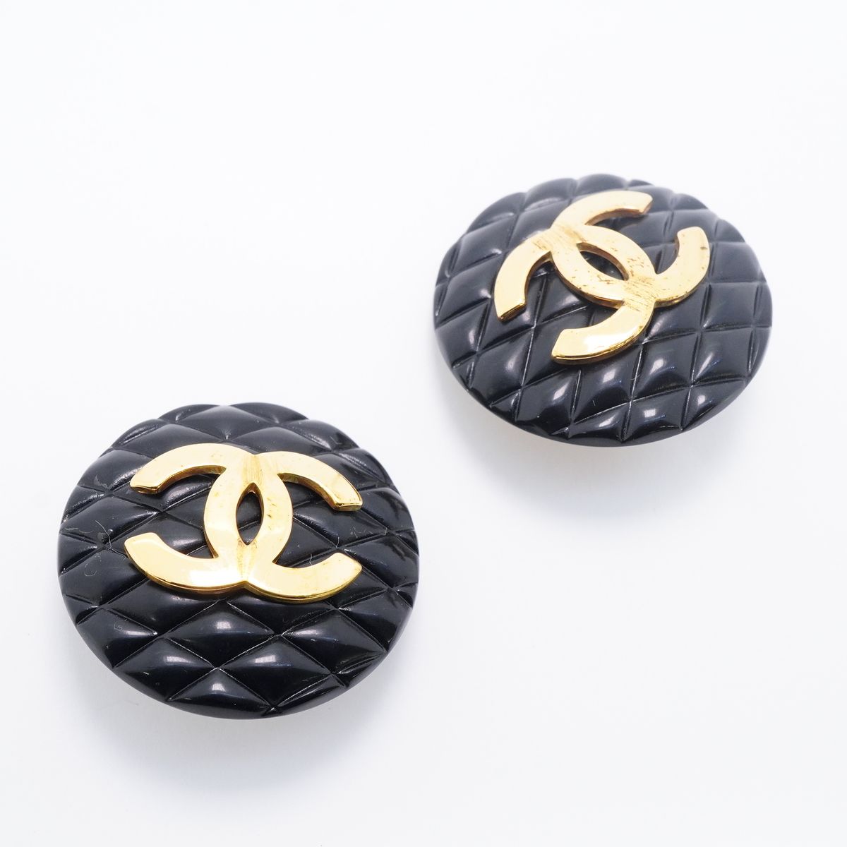 Chanel Earrings Vintage CC Logo Quilted Plastic Gold Plated Black — view 2