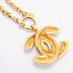 Chanel Necklace Vintage CC Logo Quilted Gold Plated — view 2