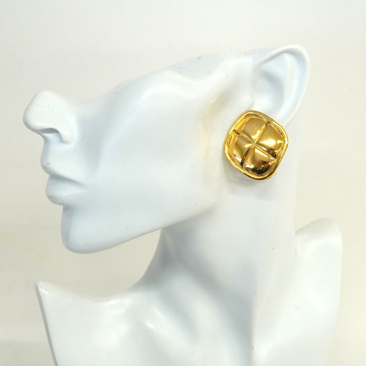 Chanel Earrings Vintage Quilted Diamond Shape Gold Plated — view 5