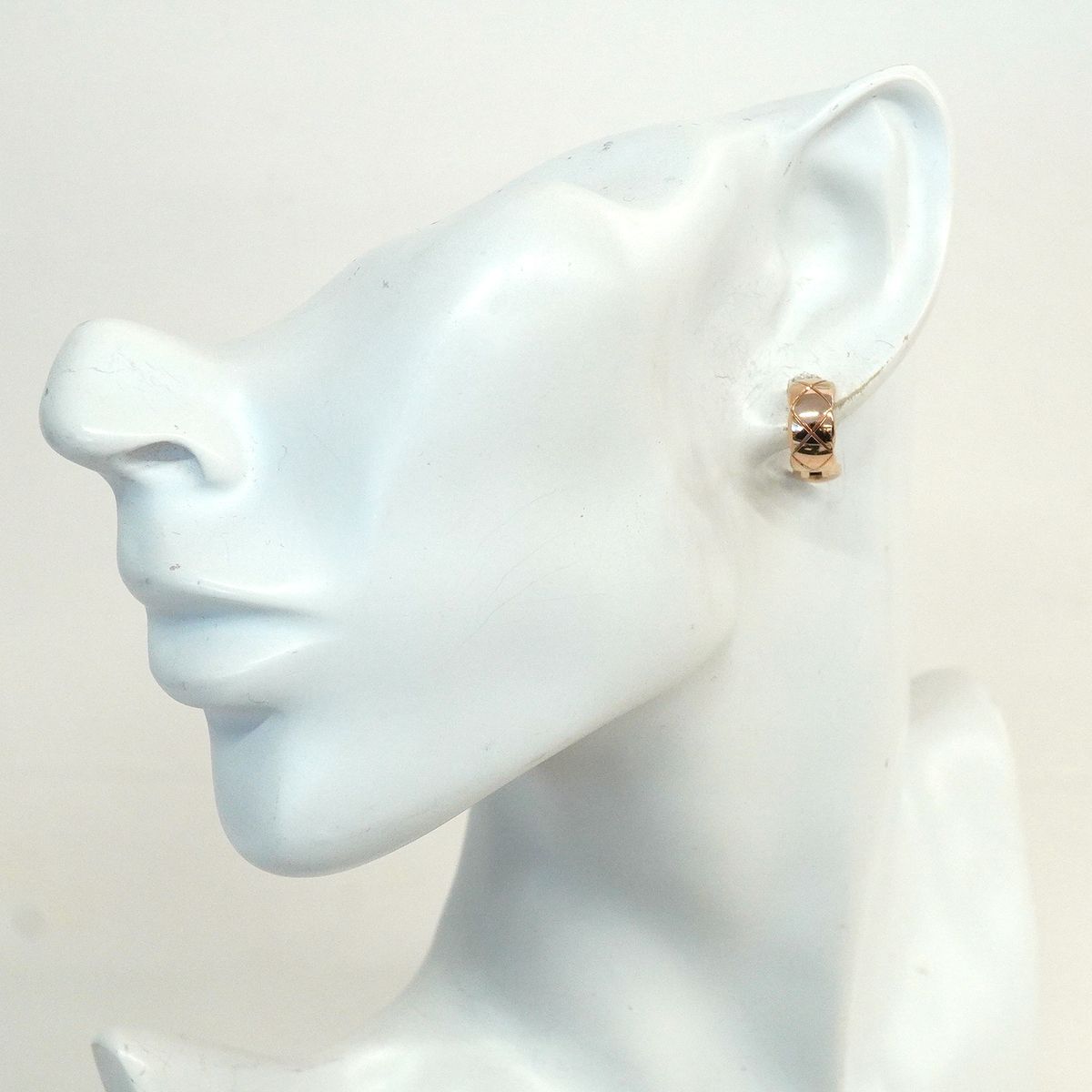 Chanel Earrings Coco Crush Beige Gold 18K Pink — view 5