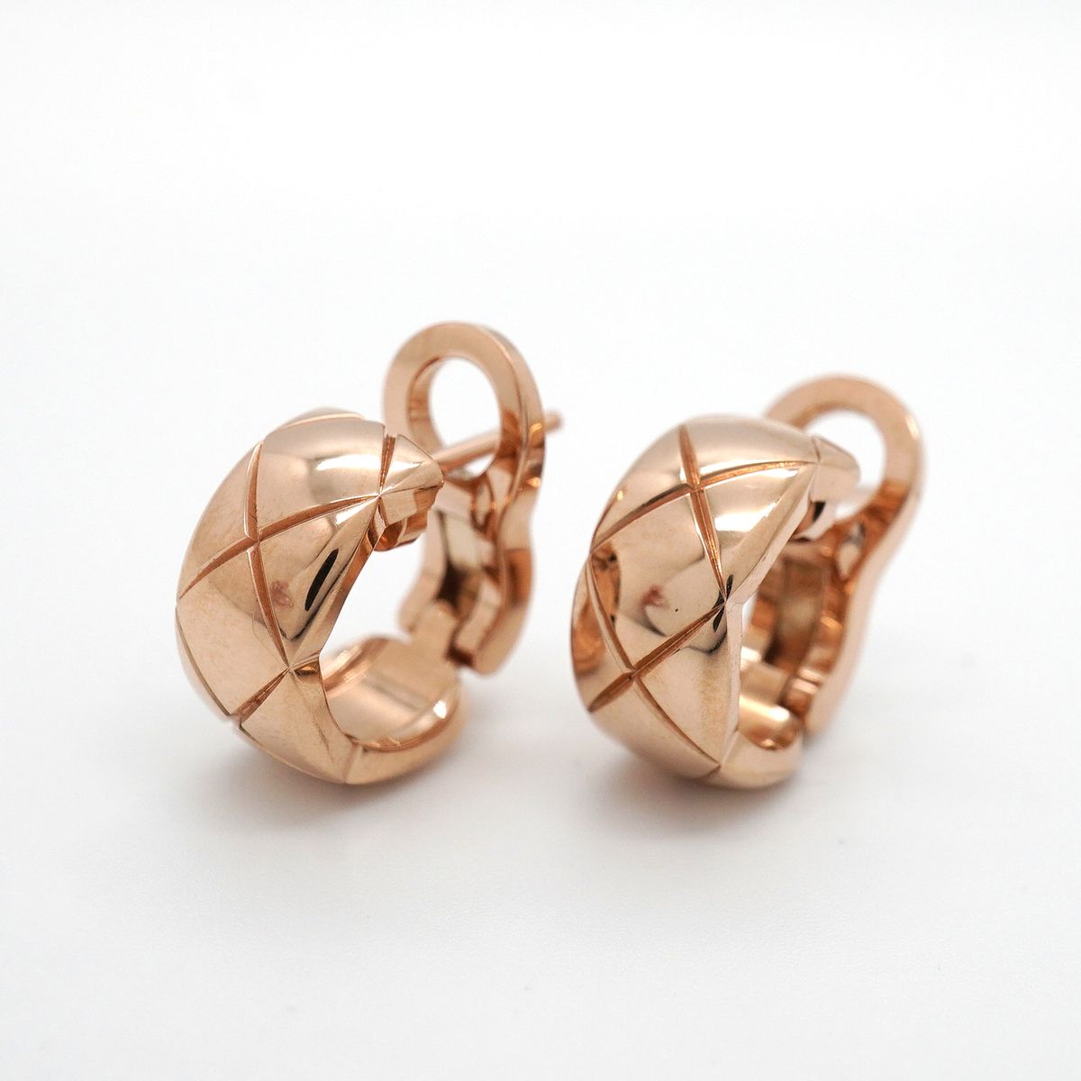 Chanel Earrings Coco Crush Beige Gold 18K Pink — view 6