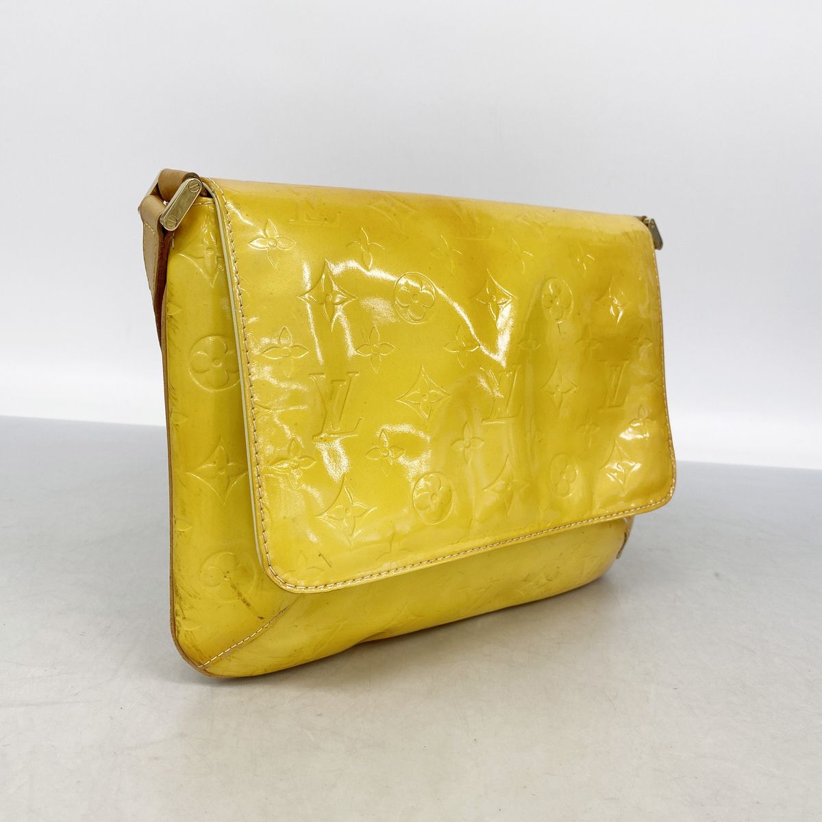 Louis Vuitton Shoulder Bag Vernis Thompson Street Lime Yellow — view 2