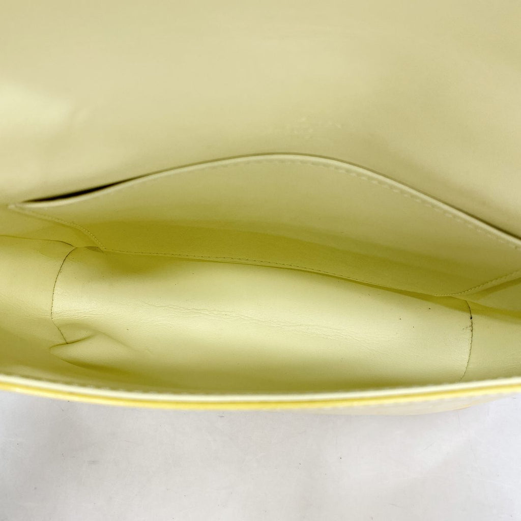 Louis Vuitton Shoulder Bag Vernis Thompson Street Lime Yellow — view 4