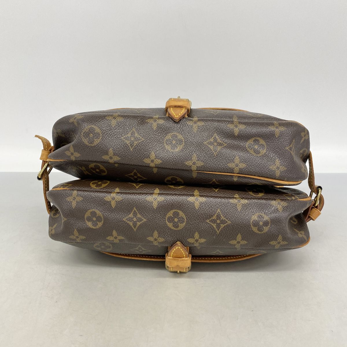 Louis Vuitton Shoulder Bag Monogram Saumur 30 Brown — view 3