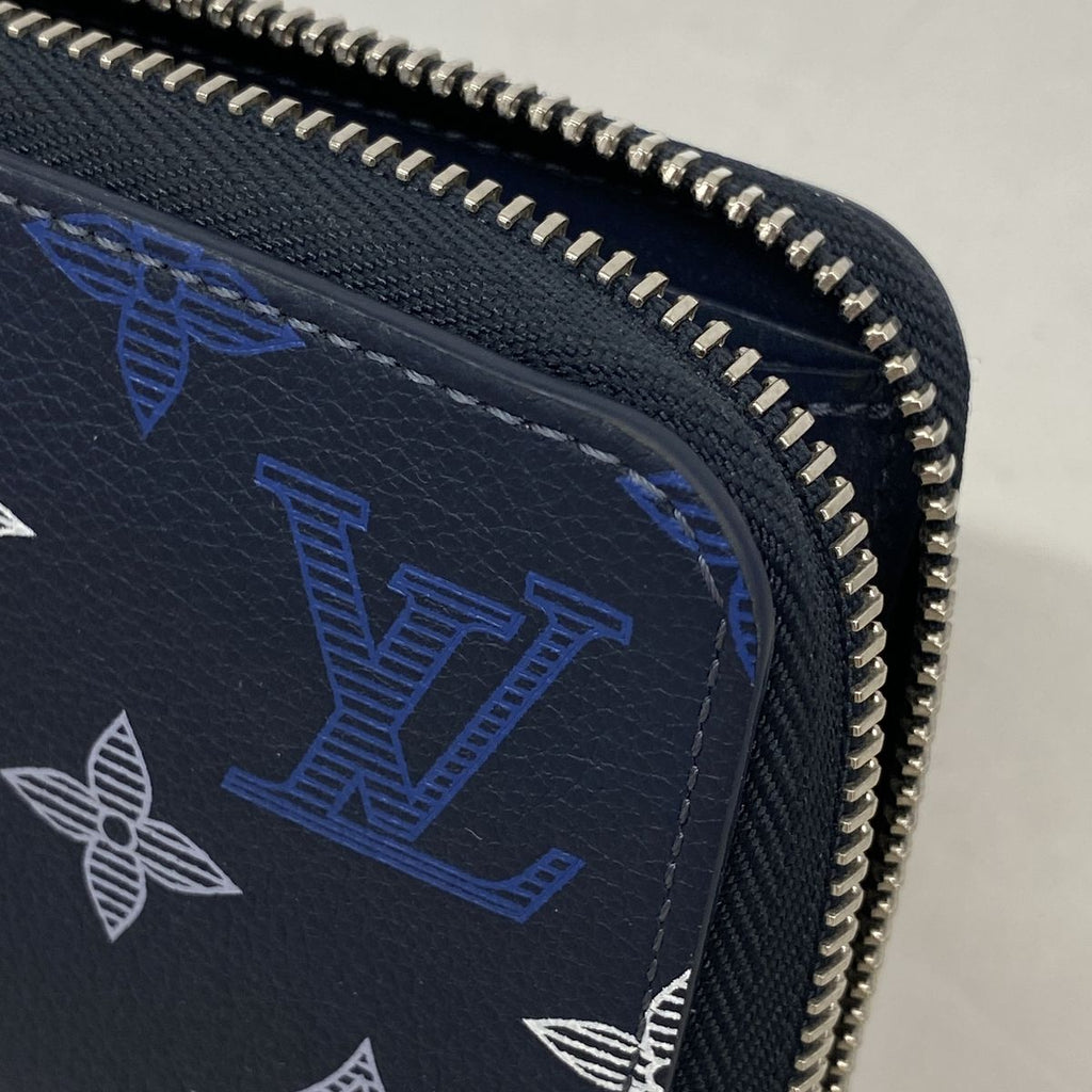 Louis Vuitton Wallet Monogram Shadow Zippy Horizontal Navy Blue — view 5