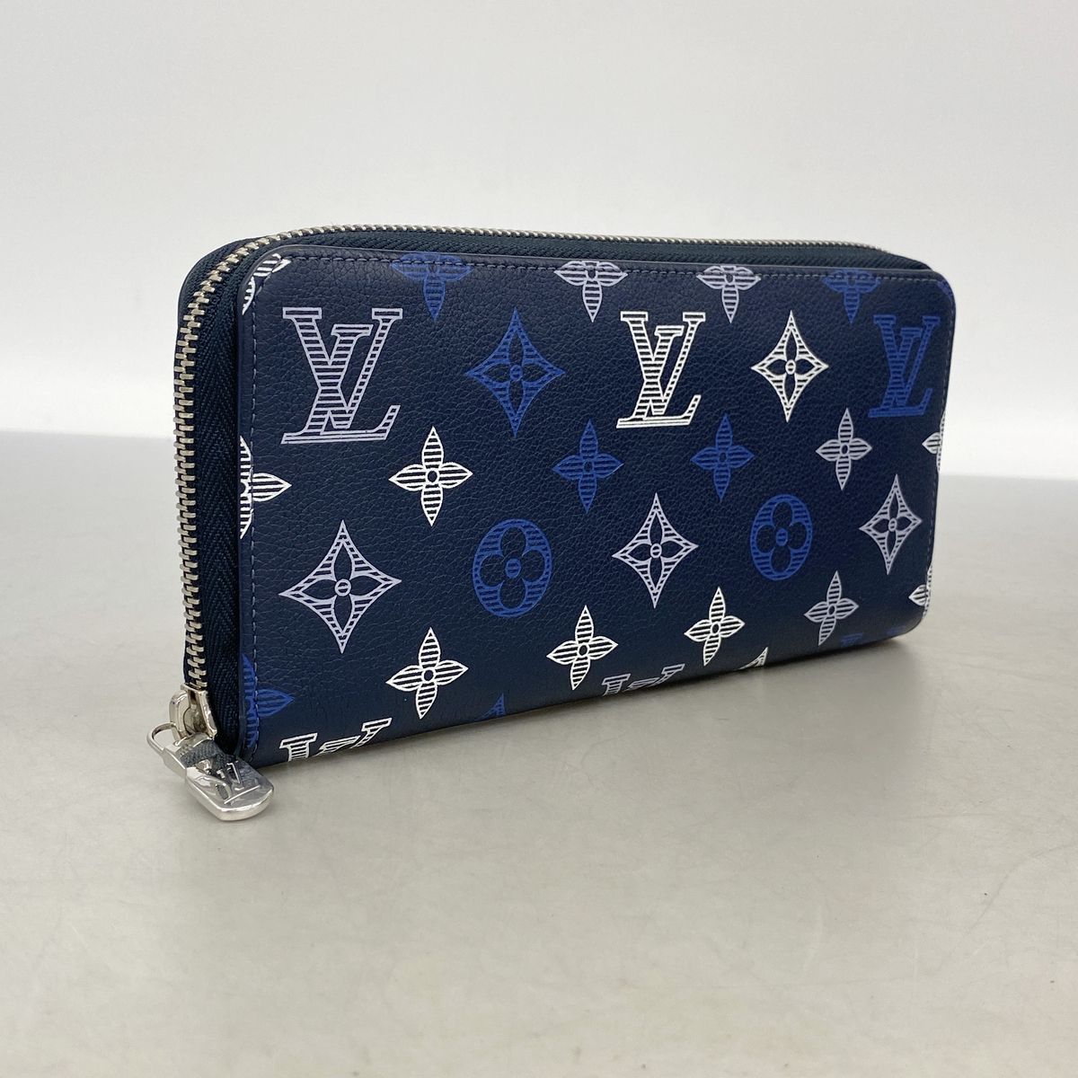 Louis Vuitton Wallet Monogram Shadow Zippy Horizontal Navy Blue — view 2
