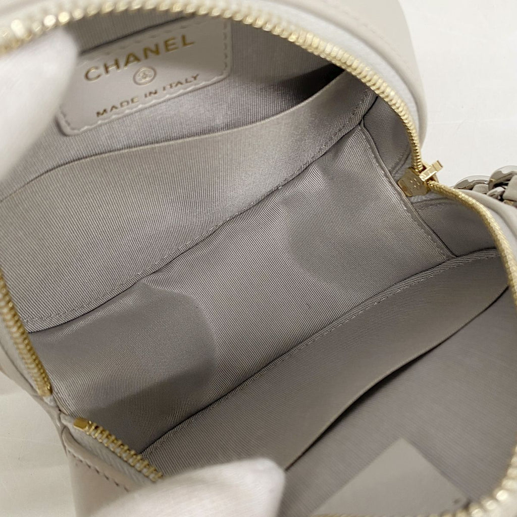 Chanel Shoulder Bag Chanel 19 Lambskin Gray Gold Silver — view 4